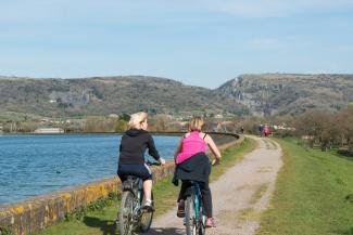 Cyclists at Cheddar Reservoir, Mendip Hills AONB